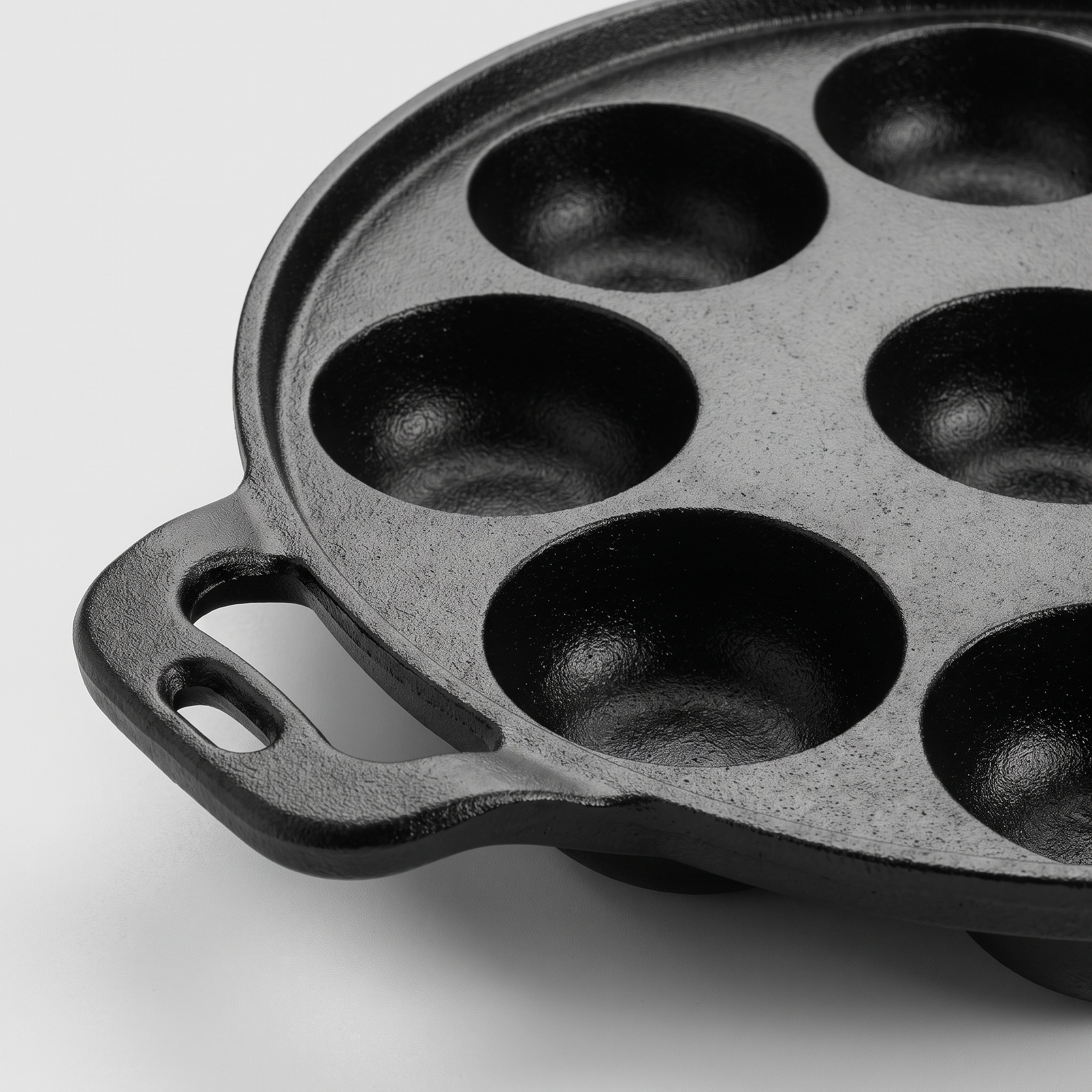 Ultra Cast Iron Paniyaram Kall feature detail view